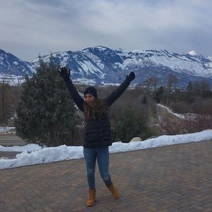 Meet your Posher, Cassie